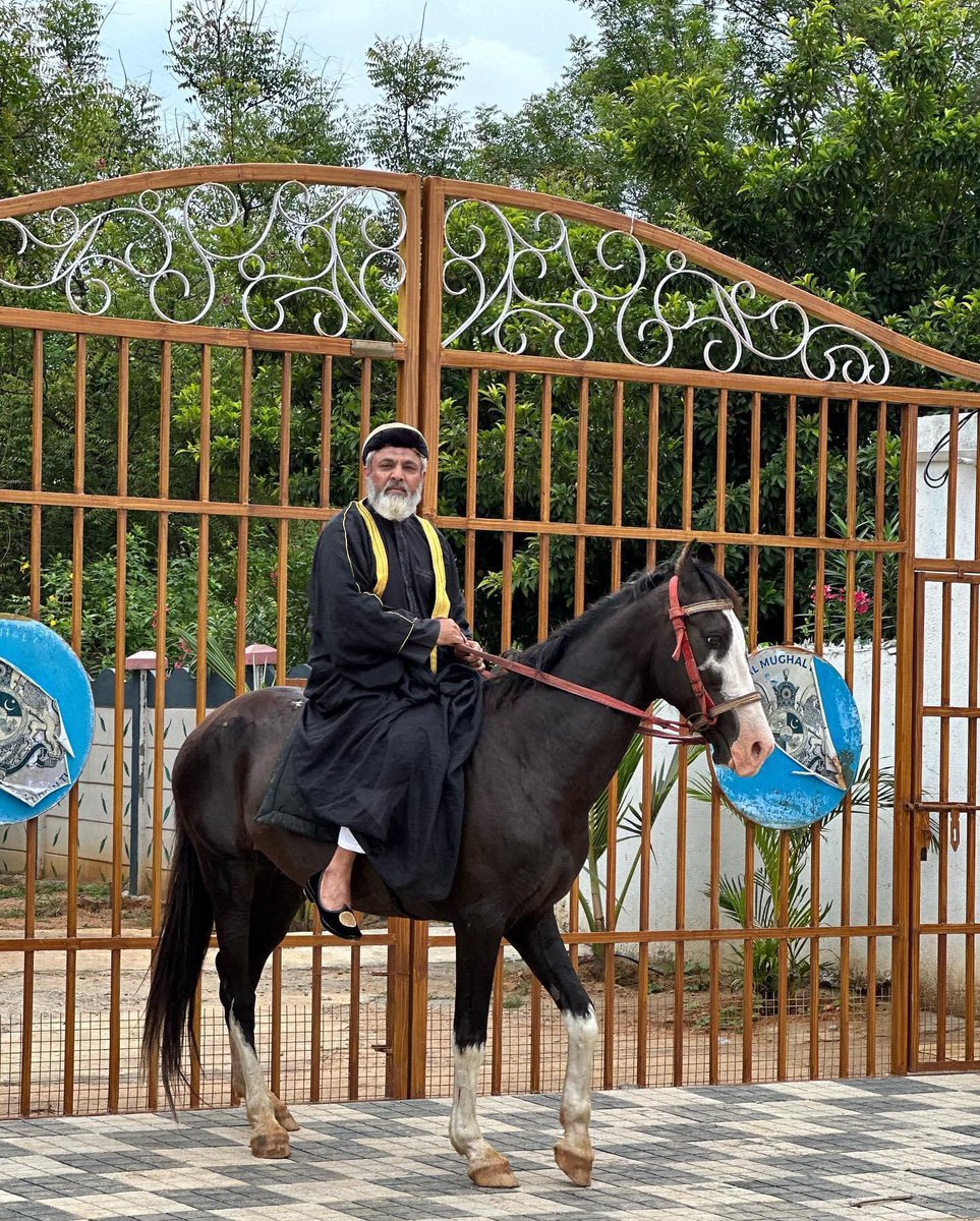 Princeofmoghals's tweet photo. His Royal Highness with his beloved horse (Sultan) at Royal Mughal Palace, Bahadur Shah Zafar Marg Hyderabad. https://t.co/kfW2kfPCkN