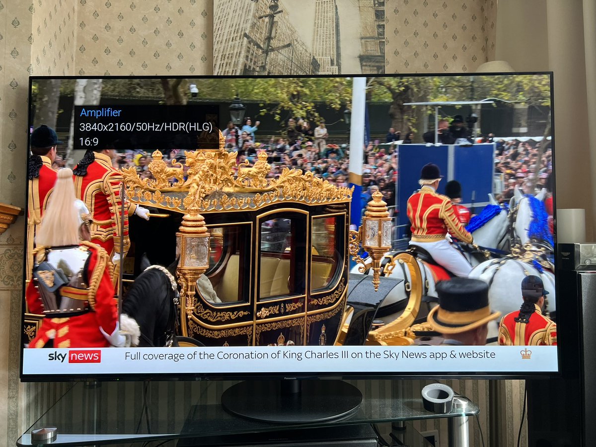 Fantastic 4K HDR picture quality from <a href="/NewsTech/">Sky News Tech Team</a> today.  Unfortunately <a href="/SkyNews/">Sky News</a> have put a bright white banner permanently across the bottom so I’ll have to switch back to another channel to avoid OLED screen burn.