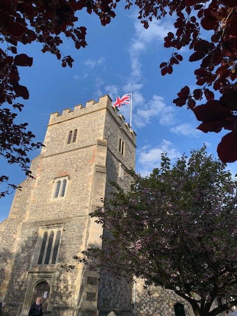 TimmyMallett's tweet photo. Delighted to present Union Jack to my village church & it's flown from the tower for the #Coronation
Flag in memory of my bellringer brother Martin & celebration of my cycle #roundbritain https://t.co/Br6ZpXpT2A