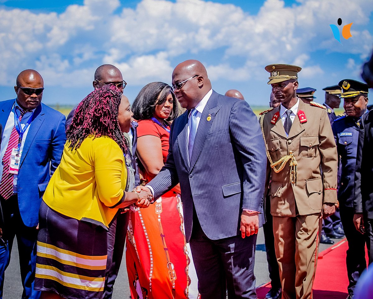 MagazineJimbere's tweet photo. 🇨🇩 Félix Antoine Tshisekedi, Président de la #RDC et également Président du #ROMSummit arrive à #Bujumbura pour le #11thROMSummit de ce 06/05/2023
🗒️ Au programme des activités, il est prévu que Tshisekedi passe le relais à @GeneralNeva pour diriger ledit sommet des Chefs d'États pendant un an
#Burundi