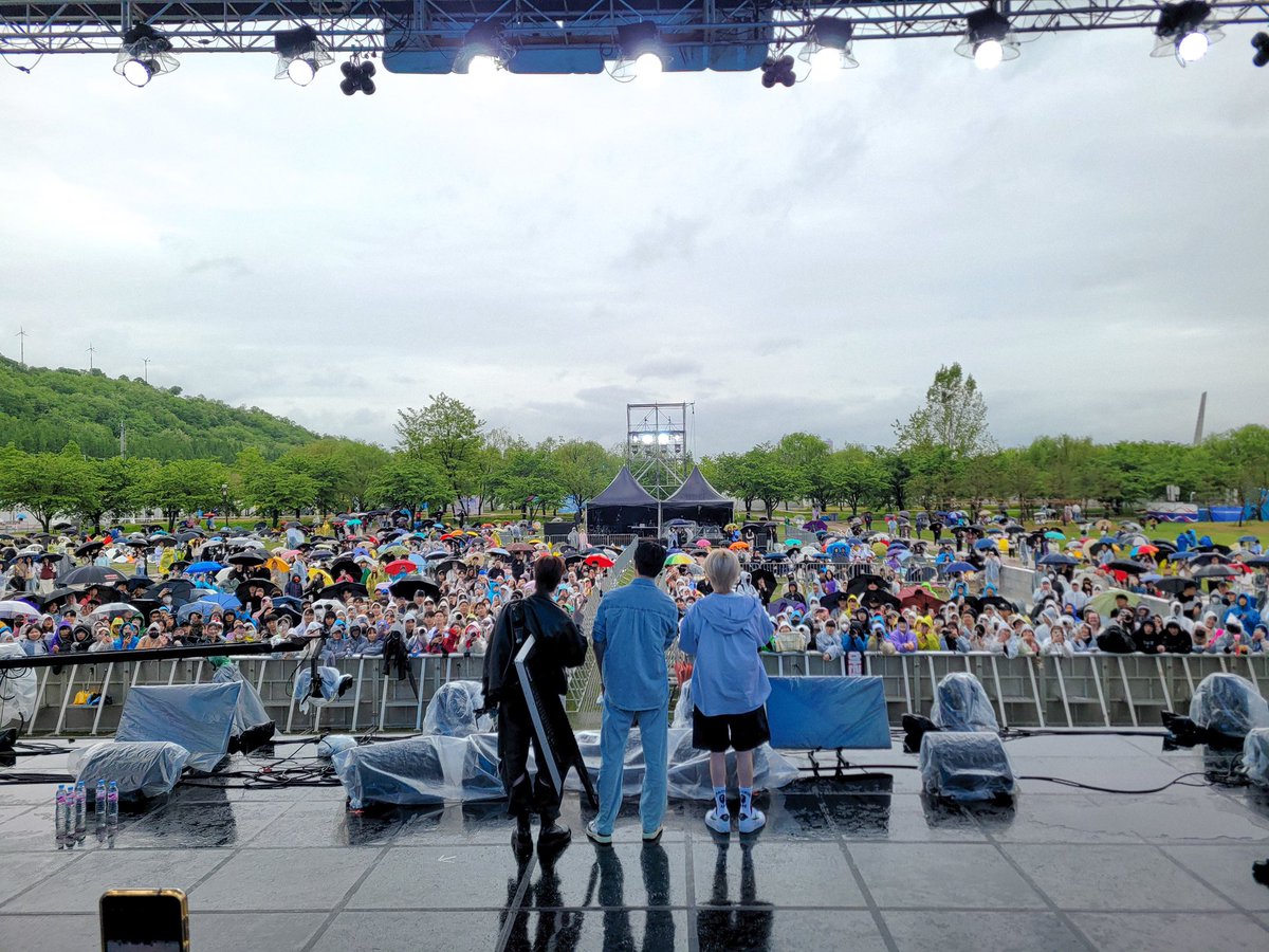 [#ONEWE]
비를 또 몰고 온 원위💙☔️
고마웠어요 많이 사랑해🫶