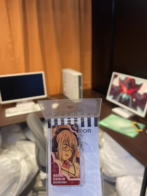 グリッドマンワールドめっちゃ楽しかった〜〜〜〜〜 貴重な資料がいっぱいあって、来た甲斐がありました 撮影禁止エリアだったので写真は無いけど、ニューオーダーの衣装が「腕を上げると下乳が持ち上がる」という仕組みという事が明かされててすごかったです