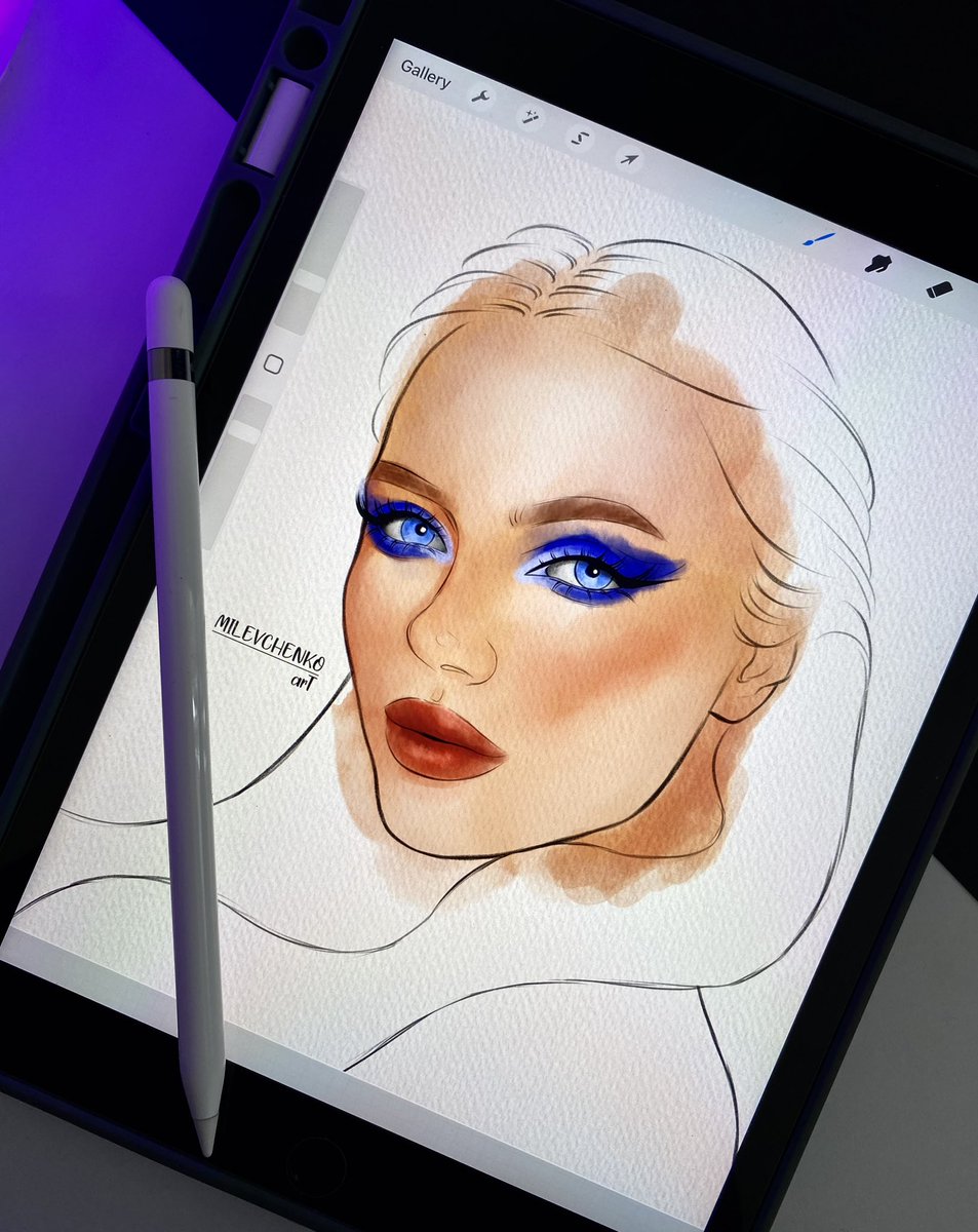 𝐆𝐨𝐨𝐝 𝐦𝐨𝐫𝐧𝐢𝐧𝐠 ☀️ Have a good weekend 💙

Working on a new portrait 🎨 Trying something different ✨

#kk #womeninnfts