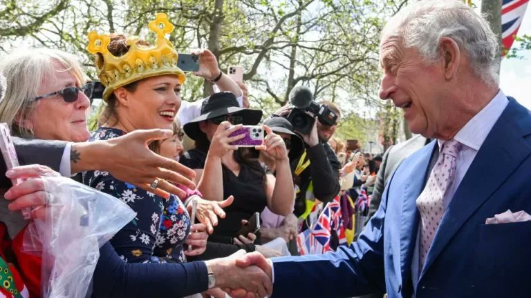 Africaguinee's tweet photo. 🛑‼️Journée historique à Londres : Couronnement en grande pompe du Roi Charles III… – Africa Guinee https://t.co/wySkd3EdPo https://t.co/UxGfNtgTo8