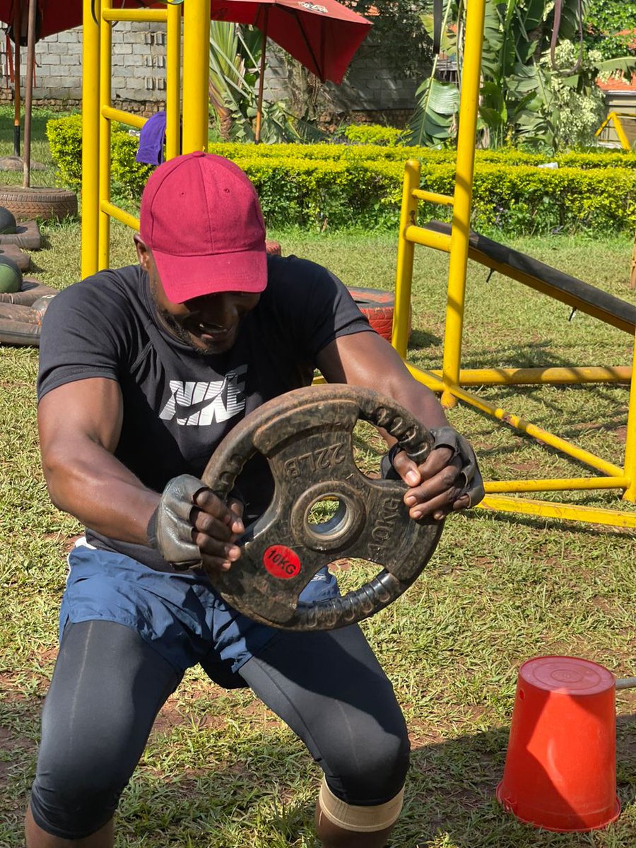 DrakesBootcamp's tweet photo. God we thank you for the Sunshine today not the rain.. we thank you for Sweet pain and the joy that comes from lifting heavy and doing many reps… it has been and still going to be a beautiful day…..🙏🙏🙏

 we thank you.

#DrakesBootcamp #Escapingweakness 

Get in, Get fit. https://t.co/qpgdb901Q1