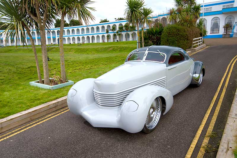 QuirkyRides's tweet photo. This #AndySaunders recreation was originally a #Cord 812 #Westchester. It spent 50 years rotting in an #English field before being recreated as a #coupe. https://t.co/ImwLFjuyeR