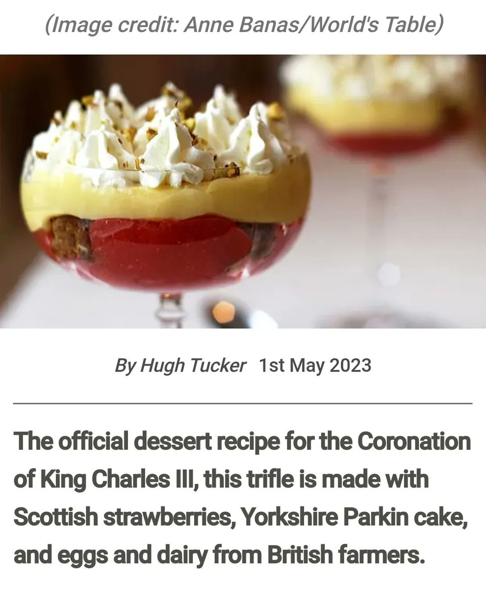 Karen_acts's tweet photo. The trifle I dreamed of making and the one I've ended up with.ππ»π #notmasterchef #trifle https://t.co/R5Vt7bvXbs