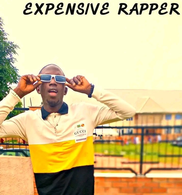 RapperExpensive's tweet image. In addy to me Fans❤️💙 18th is the code