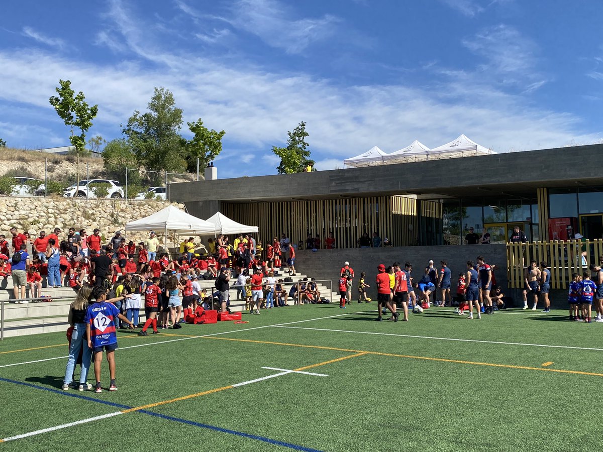 AlfredoGPlata's tweet photo. Jornada triangular; Mungia, Majadahonda y Torrelodones, en el Campo Antonio Martin con la presencia de @ferugby @TorreRugby #torreactiva @ayto_torre @Torre_Activa @vxtorrelodones https://t.co/W1ldAg0jZn