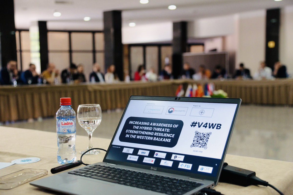 SlavjankaPetrov's tweet photo. 👉 Работилница на @ATA_Macedonia посветена на зголемувањето на свеста за хибридните закани и зајакнувањето на отпорноста на #WB – одличен форум за новата безбедносна реалност, потребата сите да ја препознаеме нашата улога во општеството и да дадеме придонес за побезбедна држава https://t.co/xUJaoiFXqw