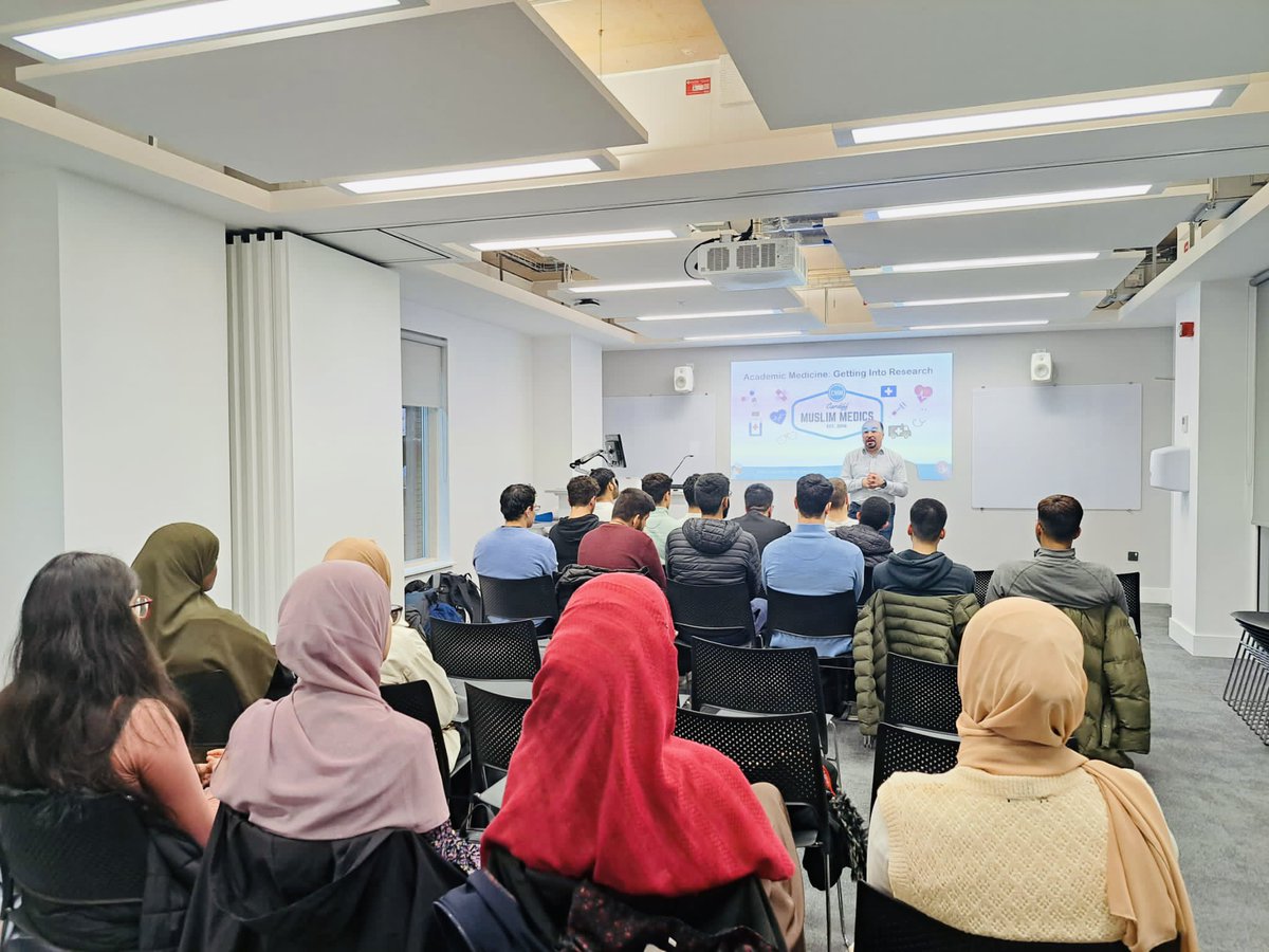 DrAlhadjAli's tweet photo. Getting into the Clinical Research world was the topic of my talk to medical students from @cardiffuni. Academic Medicine is still attracting our future doctors and they should get enough attention and support. Thank you @CardiffUniISoc and Cardiff Muslim Medics for the invite. https://t.co/KDbeZ3RroZ