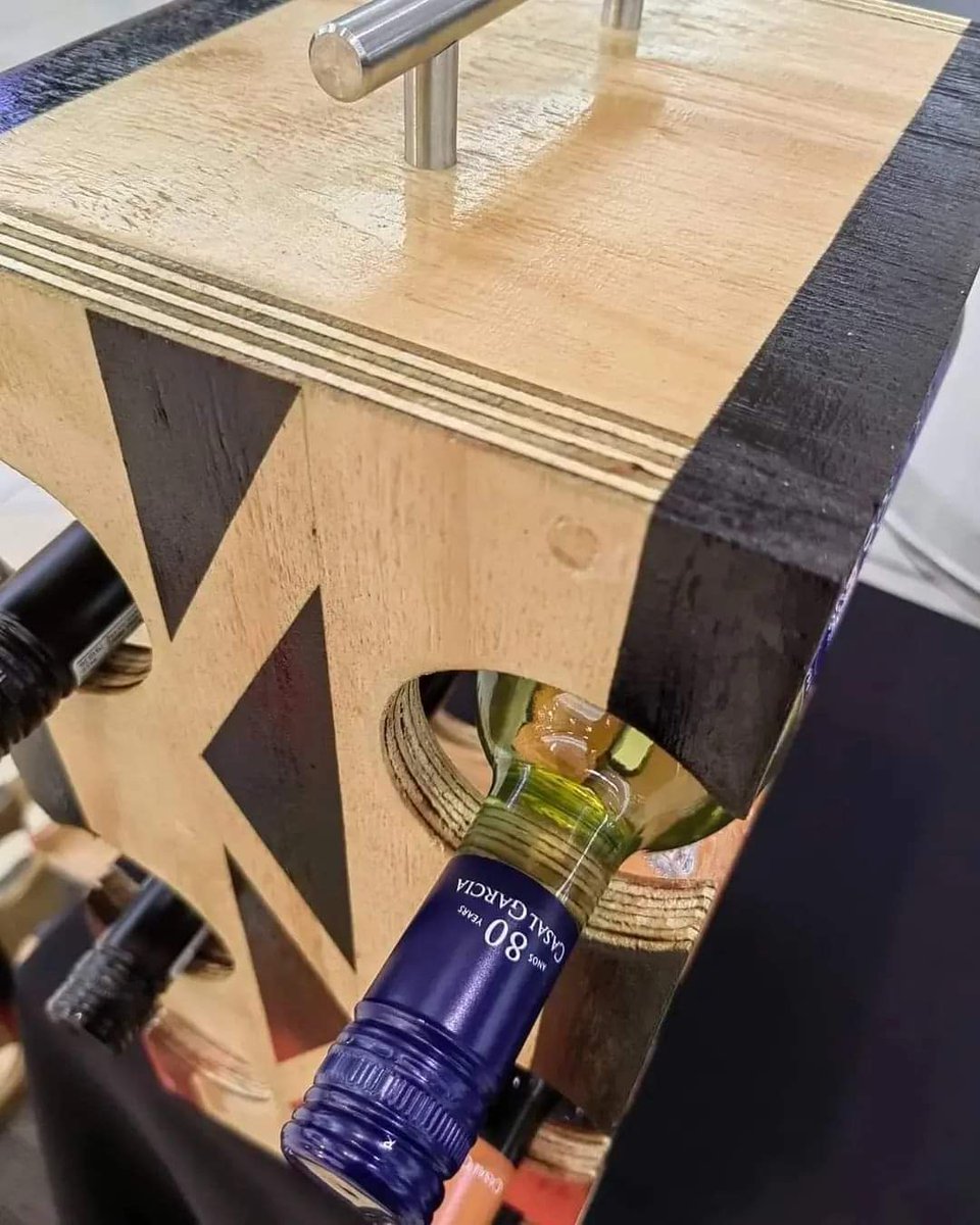 ThabangShinners's tweet photo. 🍷 Wine Rack R400:   Nationwide Delivery 🚚

Order Now:
📧 Email: Order@thaplanka.co.za
📱 Whatsapp: 068 128 4550

https://t.co/nVOldHyytU

No risk, No story.

#MetroFMAwards #malema https://t.co/CE03k8gOjB