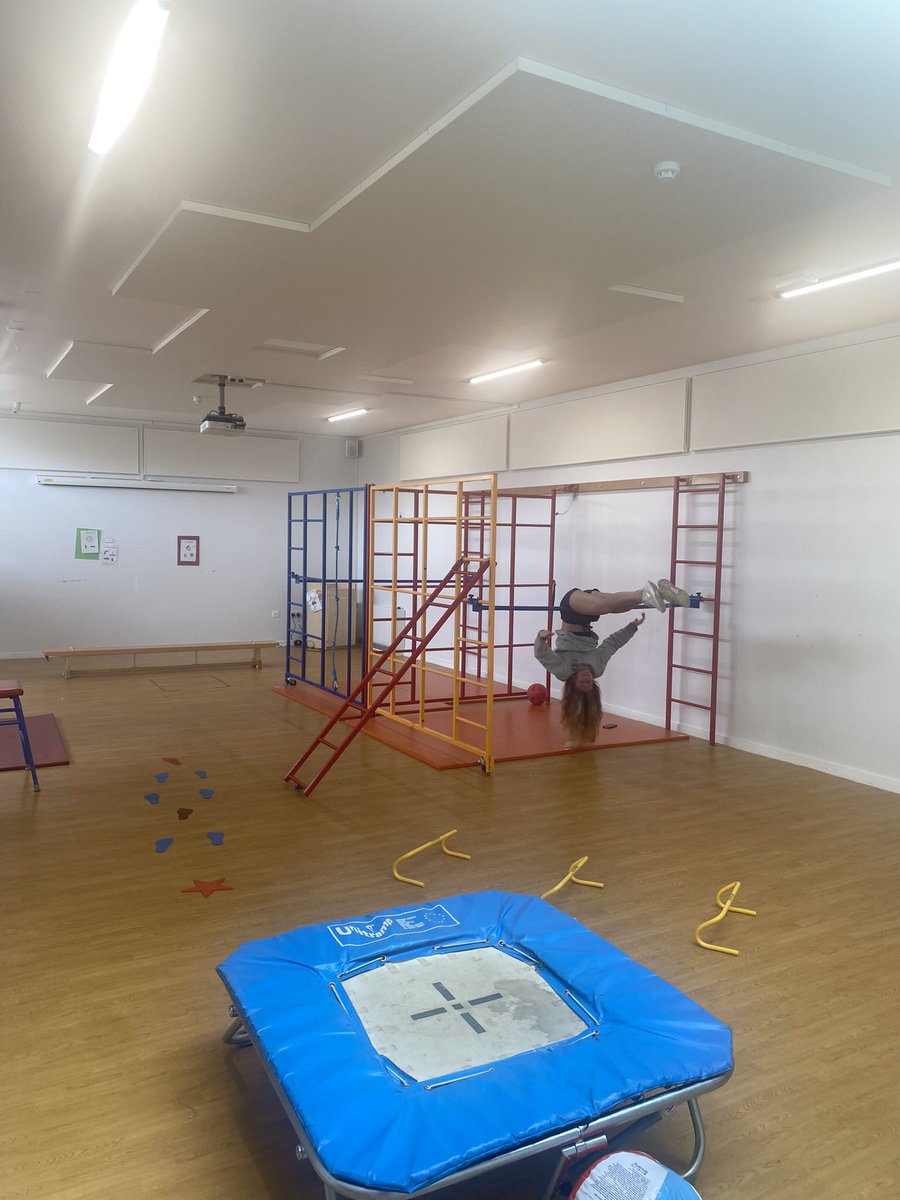 Week 2 is done! and halfway through this amazing experience 🥲 
now onto week 3 🥳