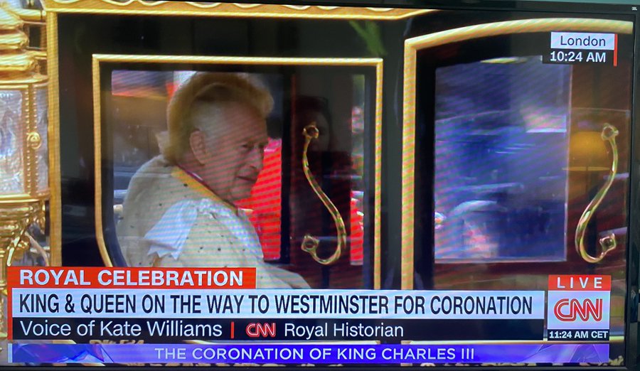Longshanks1307's tweet photo. Fair play to Charles for going with the full coronation mohican, first time since 1377. https://t.co/TnH2GicyLM