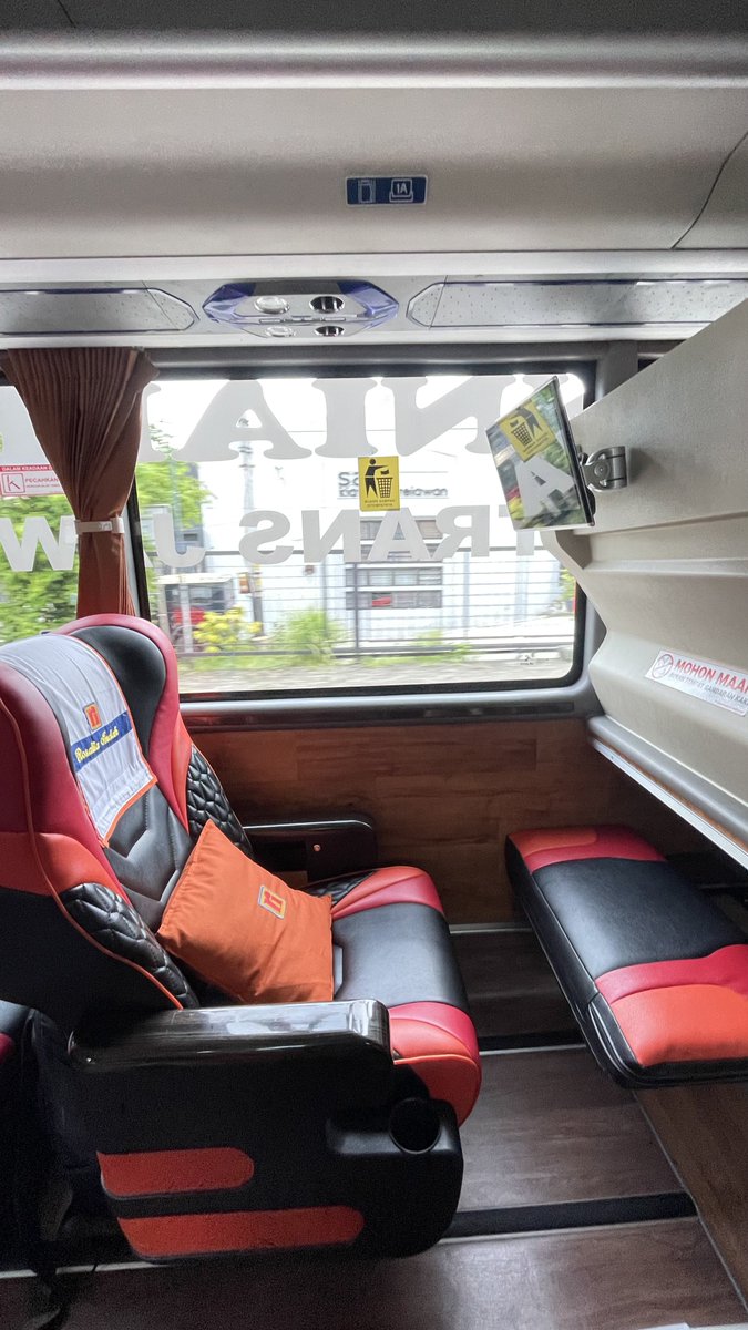 Jelajah Jawa Tengah dengan Sleeper Bus Jakarta-Magelang: Kenyamanan dan Efisiensi dalam Satu Paket