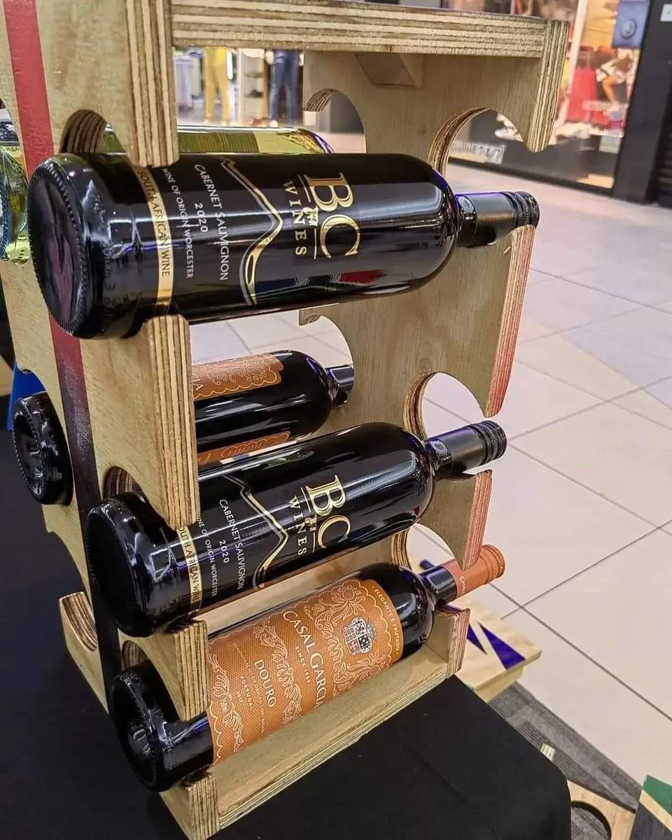 ThaPlanka's tweet photo. 🍷 Wine Rack R400:   Nationwide Delivery 🚚

Order Now:
📧 Email: Order@thaplanka.co.za
📱 Whatsapp: 068 128 4550

https://t.co/71eJpeFAsy

No risk, No story.

#Mega #MetroFMAwards #Arrested https://t.co/2aQN2oT3Qv