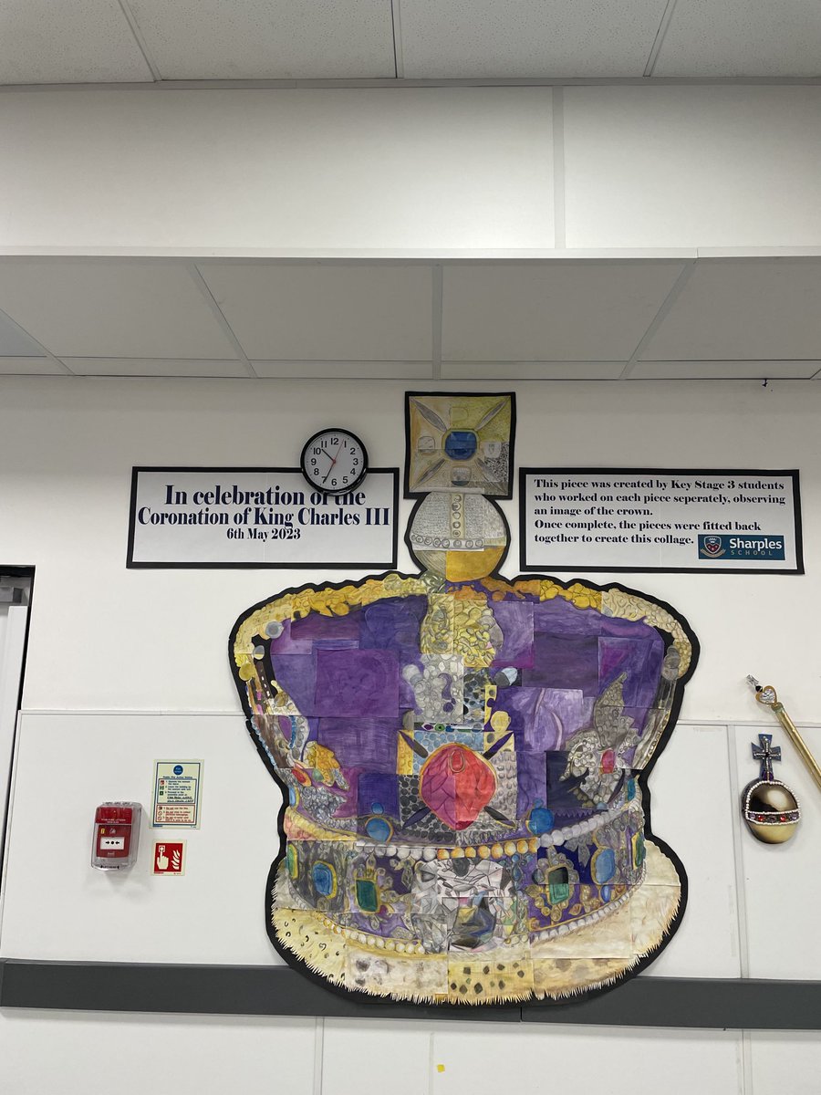 ⁦<a href="/AsdaBolton/">Community Champion</a>⁩ on #display #today #keystage3 #students ⁦<a href="/Sharples_Art/">SharplesArt</a>⁩ ⁦<a href="/SharplesSchool/">Sharples School</a>⁩ #crown #image #collage #celebration #coronation <a href="/King/">CROWN</a> Charles 111 6 th May 2023 , #thank you , our #customers love this #art #work !
