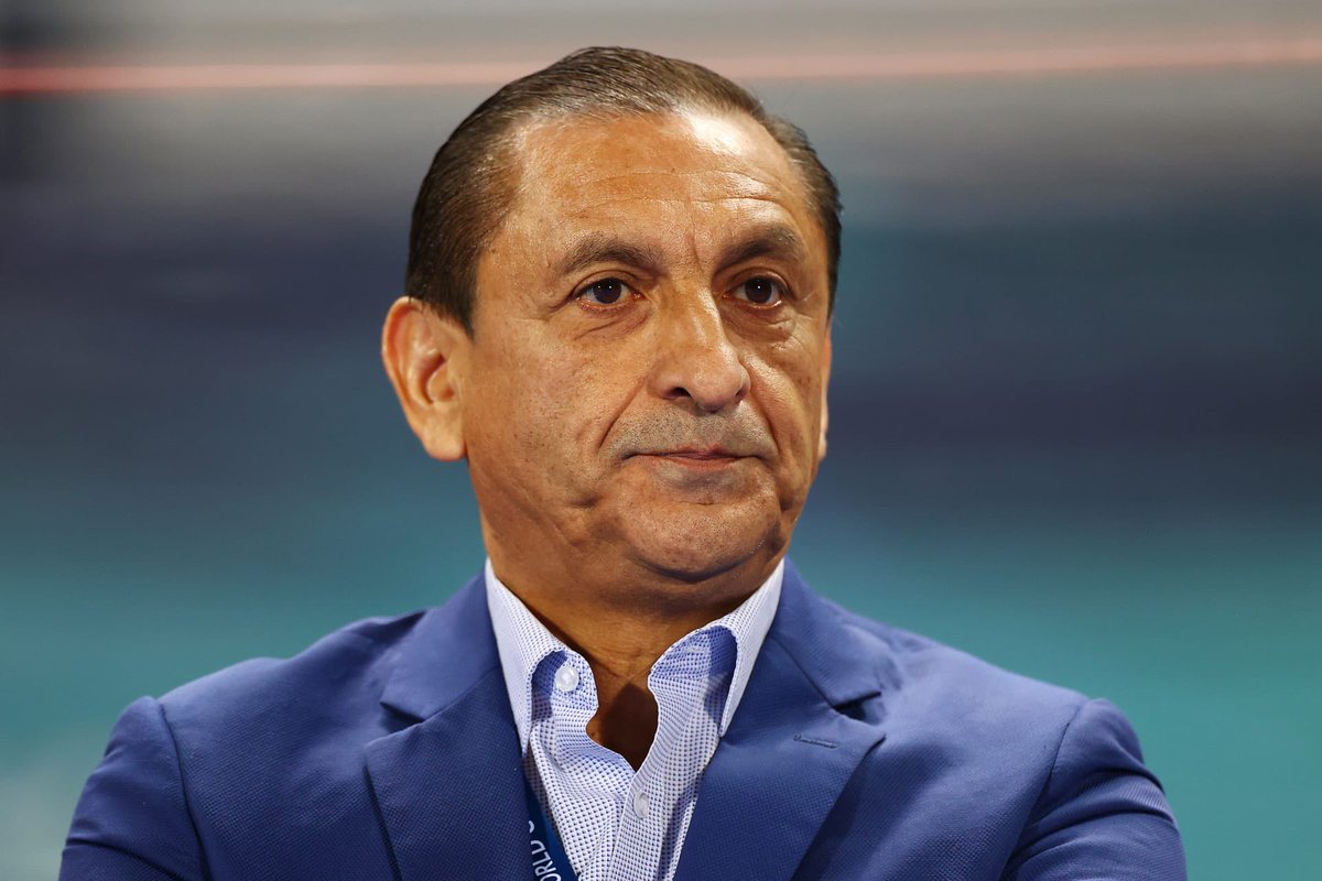 oas1991's tweet photo. #اورارا_الهلال النهائيات لكي تخسر بها لا لتعب بها 

رامون دياز https://t.co/MrSZoEU4cX