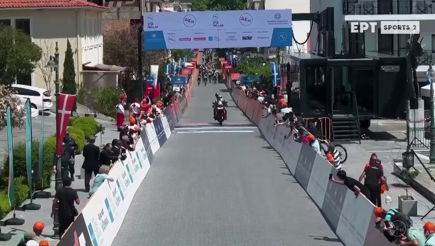 Dub city! 

Stanisław Aniołkowski does it again and wins the final stage of the <a href="/tourofhellas/">ΔΕΗ Tour of Hellas</a> by a hairs breadth ⚡️

#HumanPoweredHealth