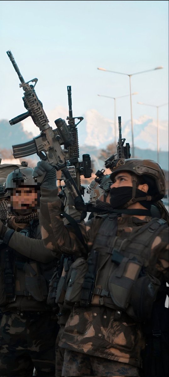 KILO_PAPA_0's tweet photo. @GhostOfPakistan @TheYouthPlus @defencegamma @elitepredatorss @Harpree72889970 @Red1930327991 @Shaikh_Mohsin12 @Spadex716i @BlackIAdder @TacticalKafir Soon all your glory will be ripped by 5.56mm ! https://t.co/Z60kolA211
