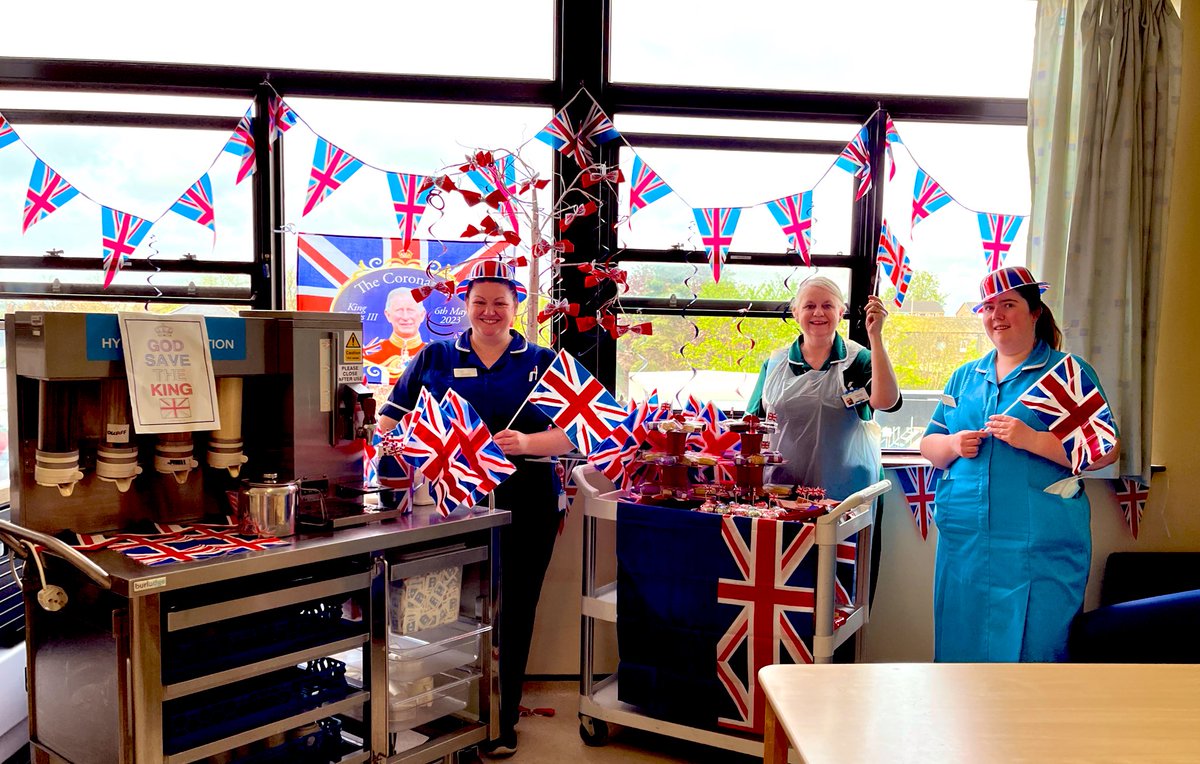 myward2ddh's tweet photo. We are celebrating the king’s coronation on the ward! The TVs are on, the flags and being waved and we are enjoying our tea party!! @amystones4 @louiseclarkson5 @MidYorkshireNHS @RoyalFamily #GodSaveTheKing https://t.co/TGaHejkxM0
