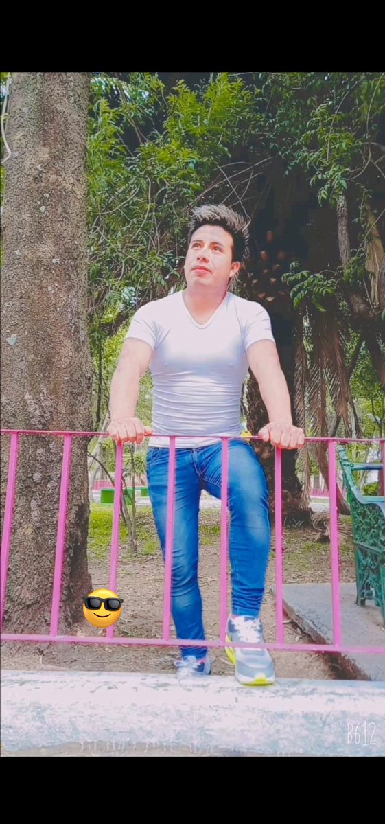 aaronss53520156's tweet photo. #CDMX #NuevaFotoDePerfil 🤓🤓🤓 https://t.co/5ywO1s8PlR