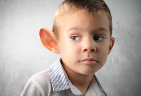 MomenAlHatoom's tweet photo. @HumansNoContext The kid: yep... sounds like milk https://t.co/opSlItq4Q0