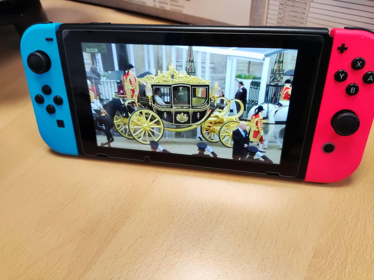 flamecube64's tweet photo. Mario kart looking a little different today #Coronation
#gamersunite https://t.co/yaKY7TDpTa