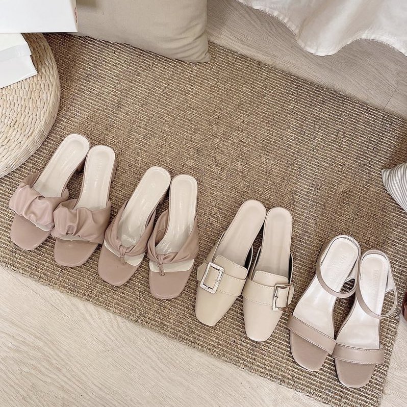 shopwithdiyan's tweet photo. One of the local brand that have variety of shoes in soft neutral colour — Easy to mix and match with your daily college/office wear. https://t.co/Hd2eKTsD0j