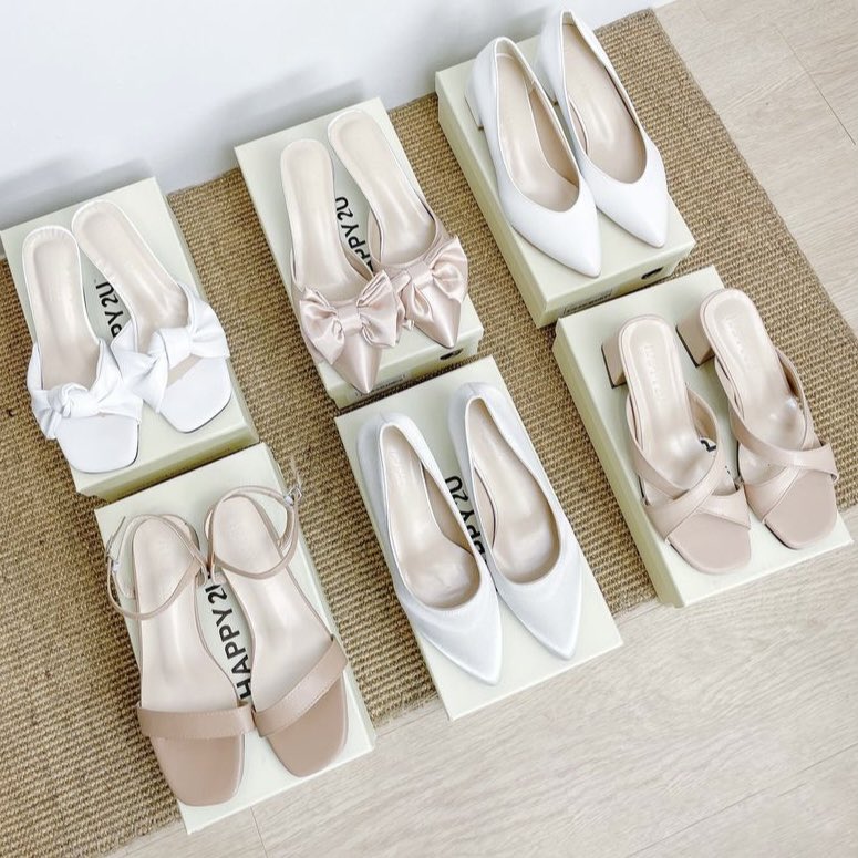 shopwithdiyan's tweet photo. One of the local brand that have variety of shoes in soft neutral colour — Easy to mix and match with your daily college/office wear. https://t.co/Hd2eKTsD0j
