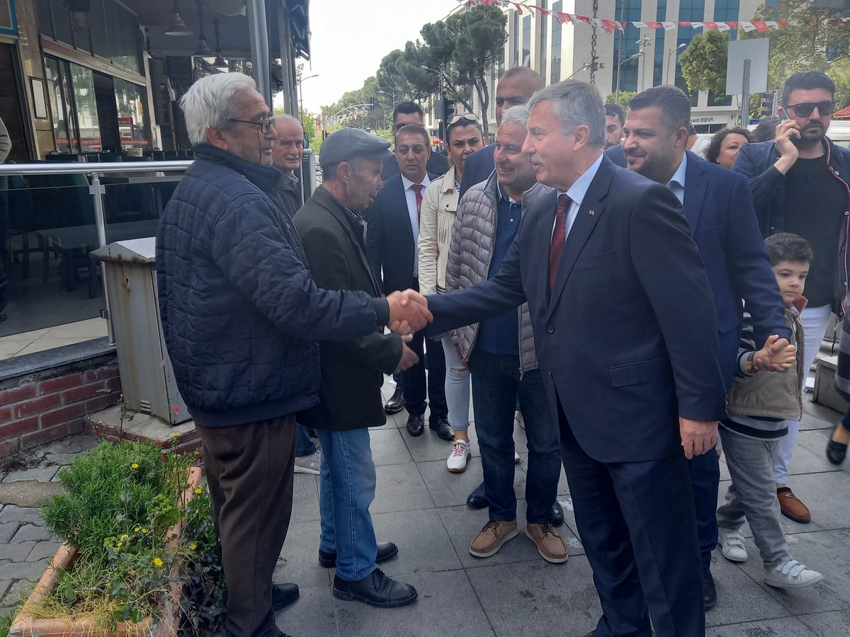 Gelecek Partisi Manisa Teşkilatımız ile Muğla Sınırsızlık Meydanında basın açıklaması yaptık. Akabinde Seçim Koordinasyon Merkezimizi ziyaret ederek vatandaşlarımızla selamlaştık.