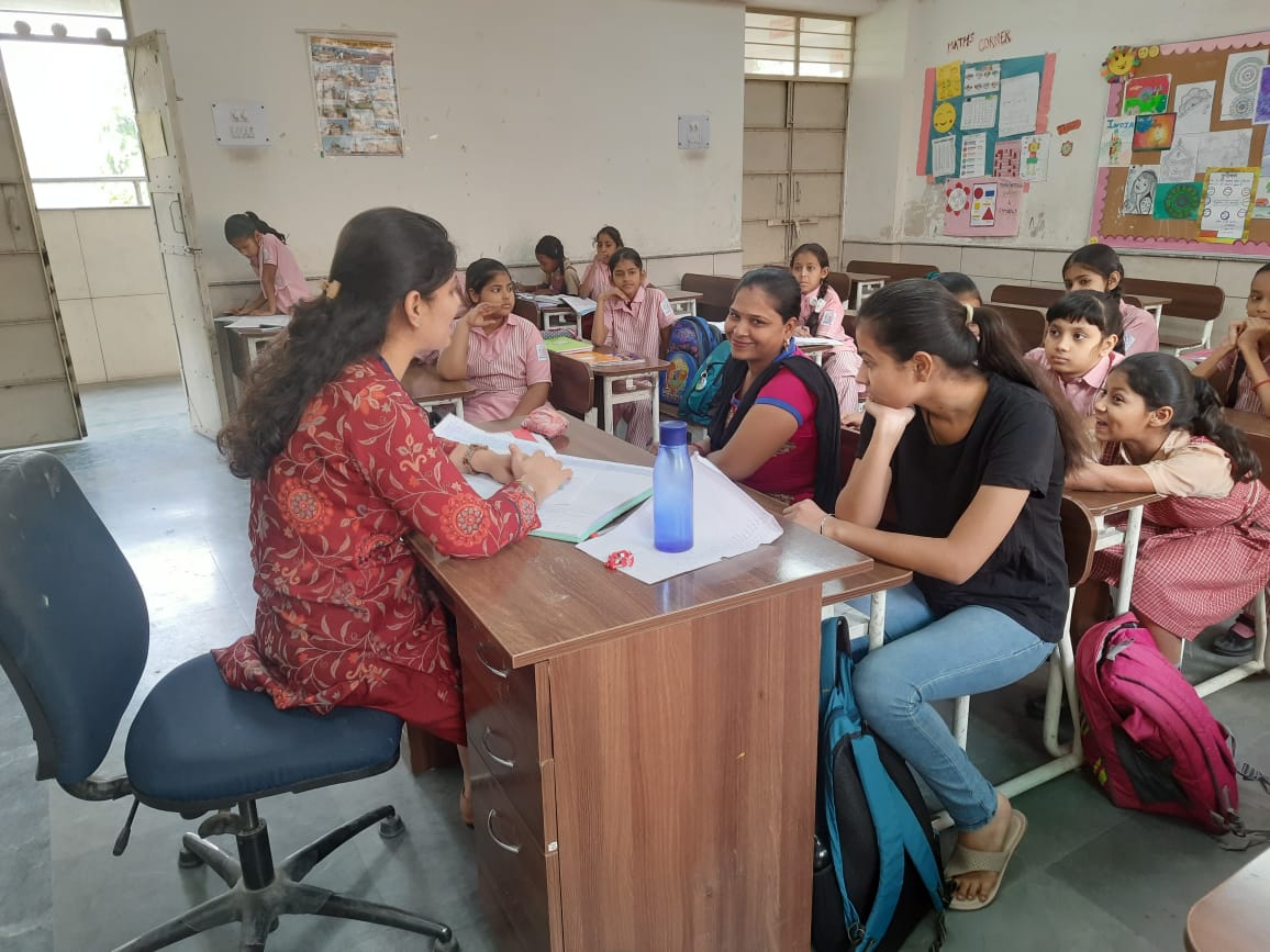KMandawali's tweet photo. Mega Camp organised today @KMandawali for Parental Counselling to overcome malnutrition amongst children identified under red zone.
Classwise counselling sessions by teachers
Importance of mini food break 
Overwhelmed to see great response from parents.
@Dir_Education @PbpandeyB https://t.co/4q5TnHaxIQ