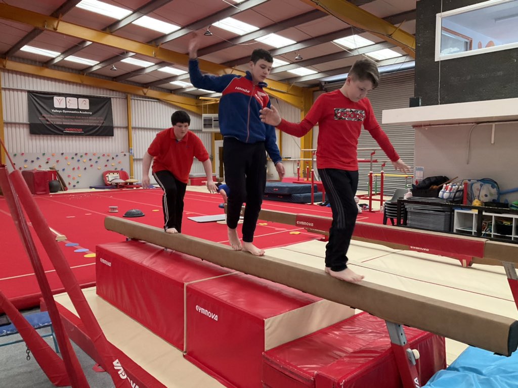 islwynsrb's tweet photo. The weekly visit to @VGAGymnastics for Sirhowy and Cynon this term saw a lot of work on balance this week. So great to have use of a wonderful local facility! #thankyou #tryingnottofall #givingitago https://t.co/XR8FehZ6IP