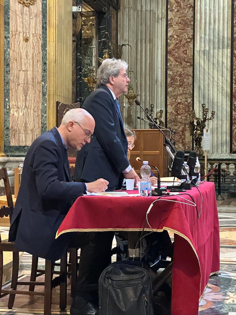 Paolo Gentiloni tweet media