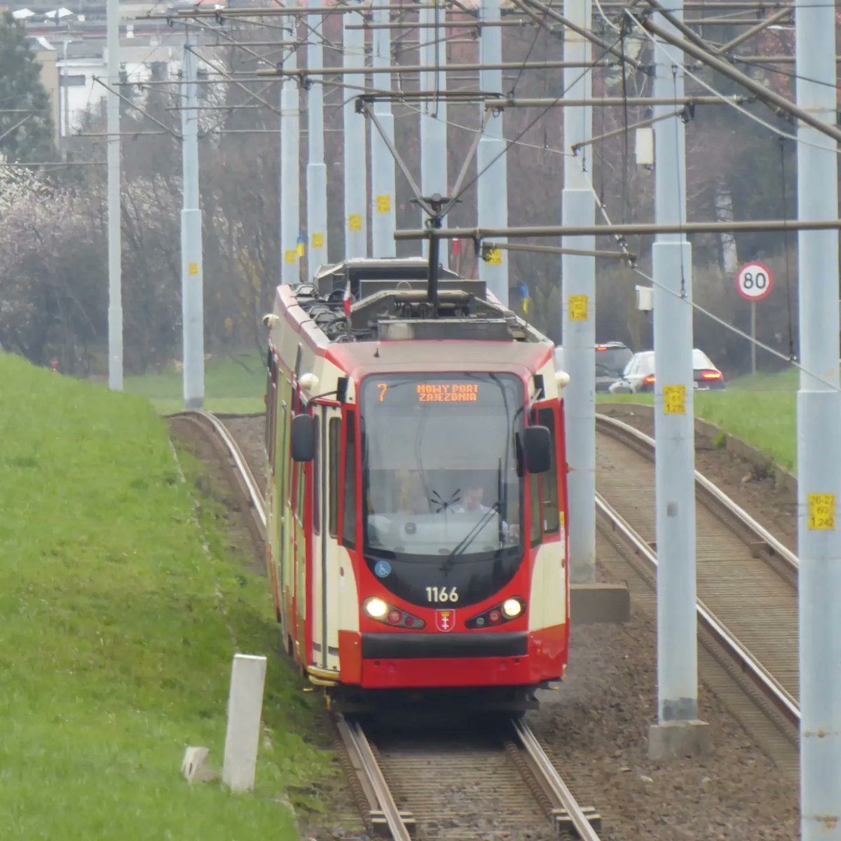 Leon_W55's tweet photo. In Danzig fahren seit einigen Jahren DUEWAG N8C. Die Modernisierten Gebrauchtfahrzeuge des Typs N8C, die 2007 bis 2012 wurden aus Dortmund und 2014/2019 aus Kassel beschafft.

BJ: 1981

©traintraveller_leon_w55 https://t.co/XlcuD8DpAU