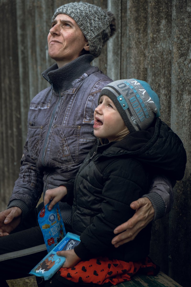 _wizards_tale_'s tweet photo. These are Gena and his family. All of them live in the village near Kupiansk. Gena has a motorbike and a wheelbarrow. Also, Gena has recently found a man from Luhansk in a very picturesque place in a forest. This man decided to stay in this forest forever to contemplate the hills https://t.co/lNZugAnU5C