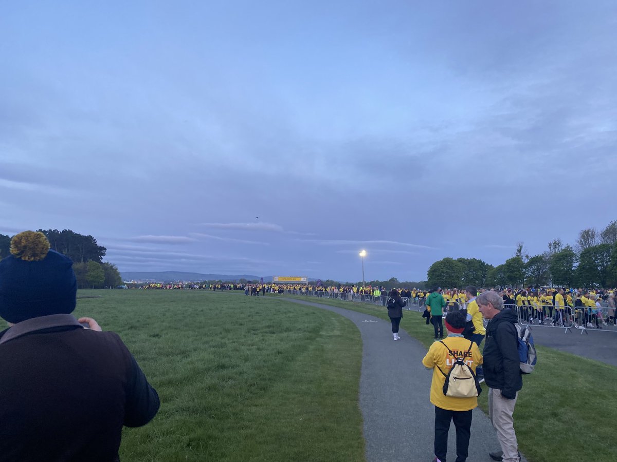 carryo's tweet photo. An early morning stroll, a moving event &amp; the park in all her splendour #Dil #phoenixpark #pieta https://t.co/dBbUkfDNs5