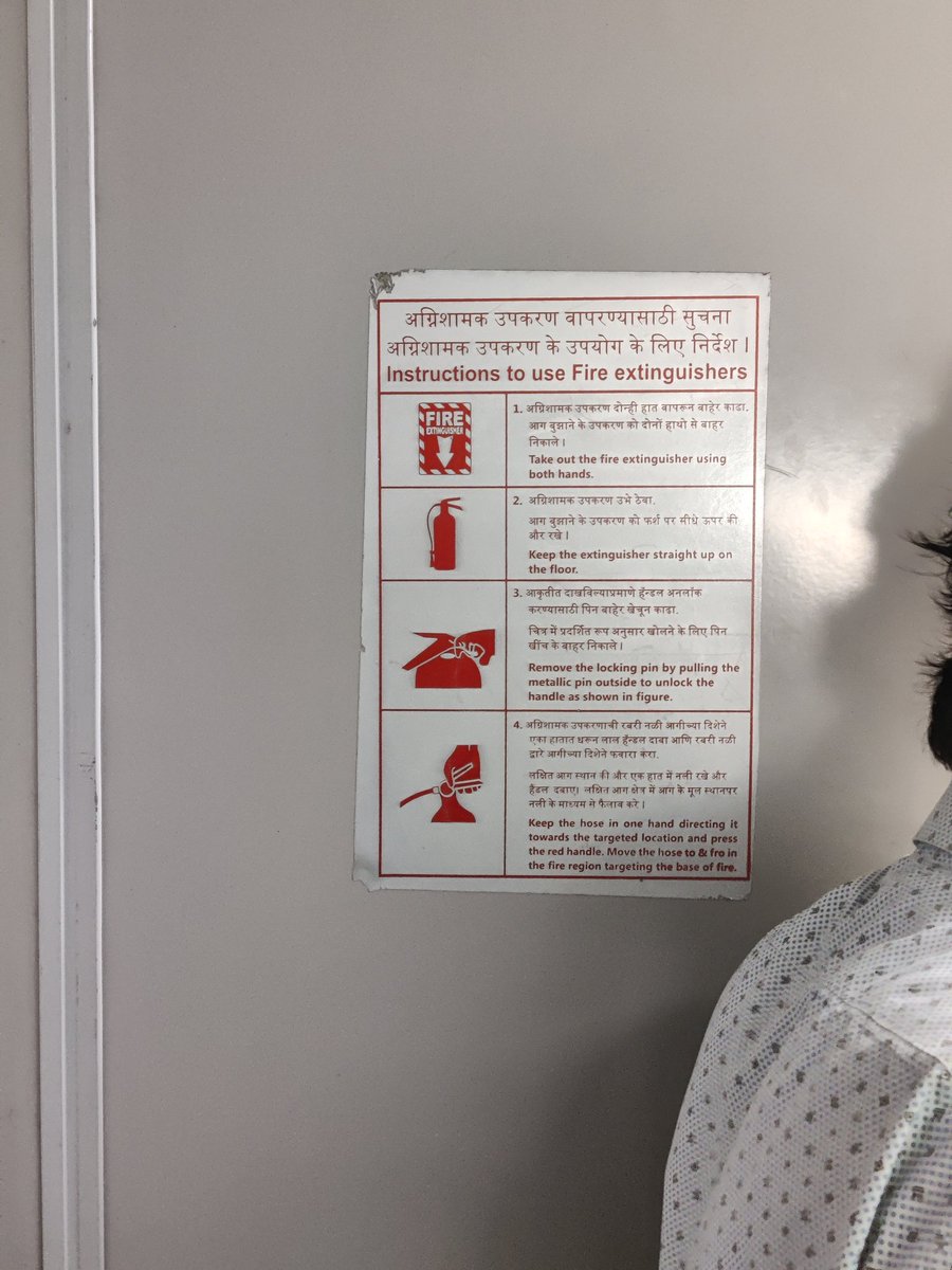 a9ki's tweet photo. Where is the handle of extinguisher?? #ac train. @mumbailocal @WesternRly https://t.co/JIrzNQC0OF