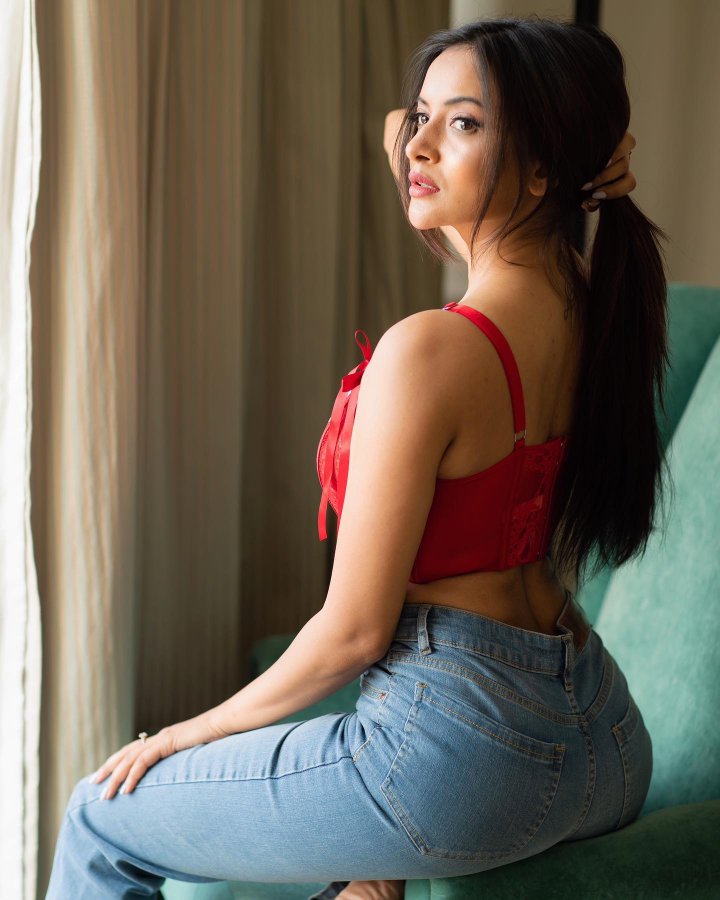 FvbB1NXaQAAz4OP?format=jpg&name=900x900