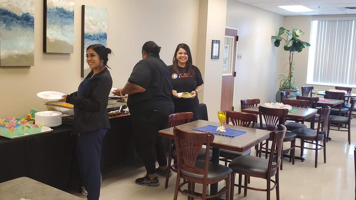 SETexasER's tweet photo. Happy Cinco de Mayo! Today, we celebrate the rich history and culture of Mexico. We also want to take a moment to appreciate our hardworking employees who make our company great. Thank you for your dedication and commitment to excellence!

#CincodeMayo #EmployeeAppreciation # ... https://t.co/2vwEfLzzxf