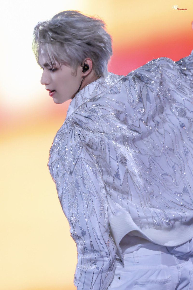 NatunightH's tweet photo. 230502 콘서트 in HAIKOU

#刘耀文  #유요문 #류야오원 #TNT #Teensintimes #시대소년단 #liuyaowen #时代少年团 https://t.co/bLUJuwBtx8