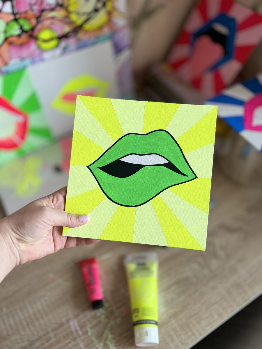 Good morning 🫶
I’m coming back after a long break. I’ve been thinking about myself, my desires, trying to figure out what I want, in what colors, how I see myself and everything in that direction for a long time. I made a lot of connections and now I will share 🧡