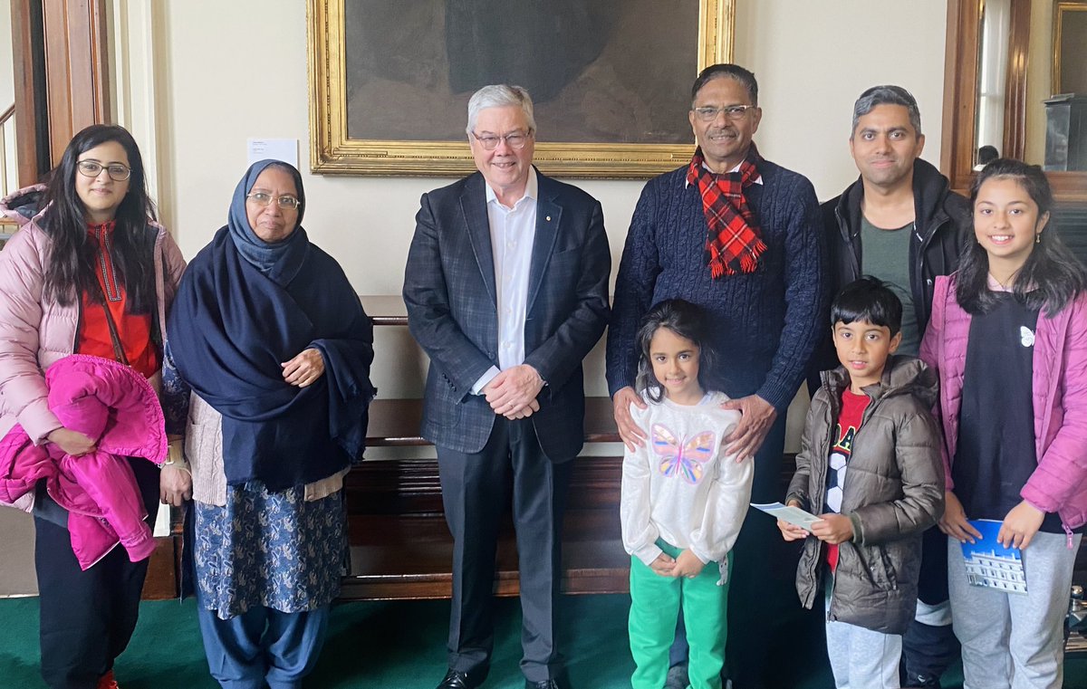 VicGovernor's tweet photo. It was a pleasure for Mr Howard to welcome members of the public to Government House to mark the Coronation of Their Majesties King Charles III and Queen Camilla &amp; enjoy performances by talented pianists from the Victorian College of the Arts Secondary School #VCASS @RoyalFamily https://t.co/vcmsCOVRju