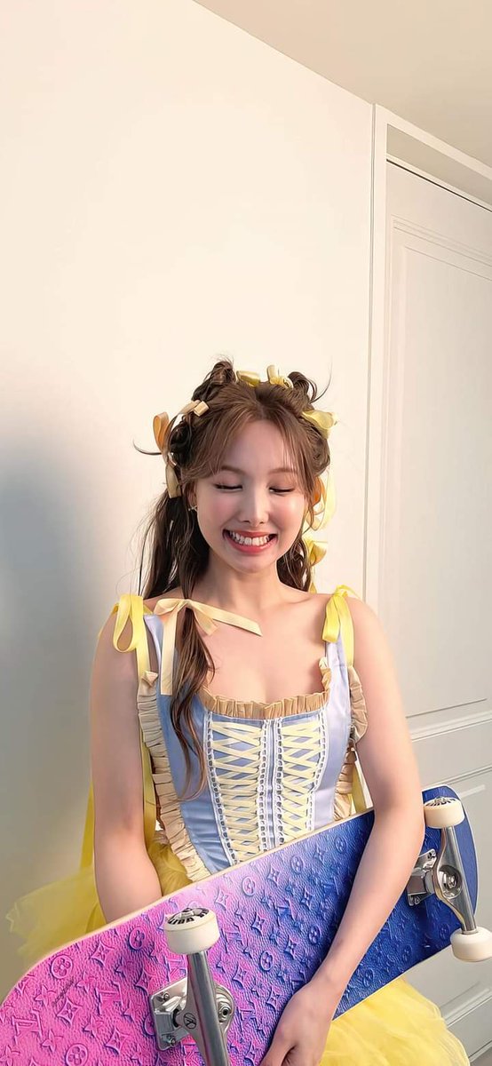 iseewhatislove_'s tweet photo. NAYEON WALLPAPER
#NAYEON #TWICE @JYPETWICE https://t.co/UTebRhM6XN