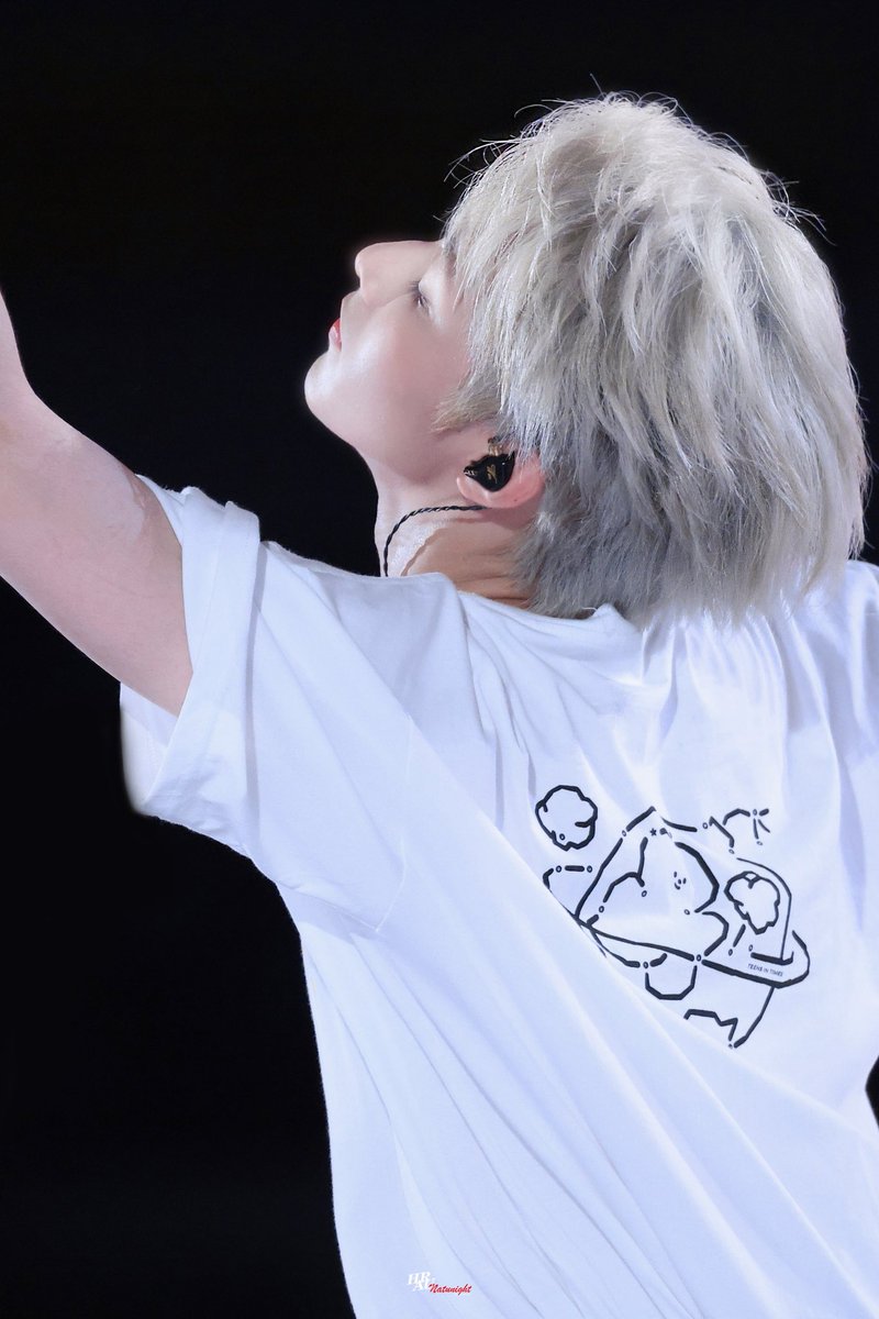 NatunightH's tweet photo. 230502 콘서트 in HAIKOU

#刘耀文  #유요문 #류야오원 #TNT #Teensintimes #시대소년단 #liuyaowen #时代少年团 https://t.co/5dux3OmmXj