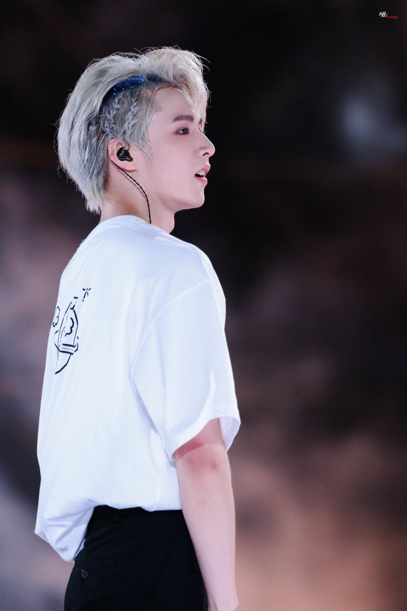 NatunightH's tweet photo. 230502 콘서트 in HAIKOU

#刘耀文  #유요문 #류야오원 #TNT #Teensintimes #시대소년단 #liuyaowen #时代少年团 https://t.co/5dux3OmmXj