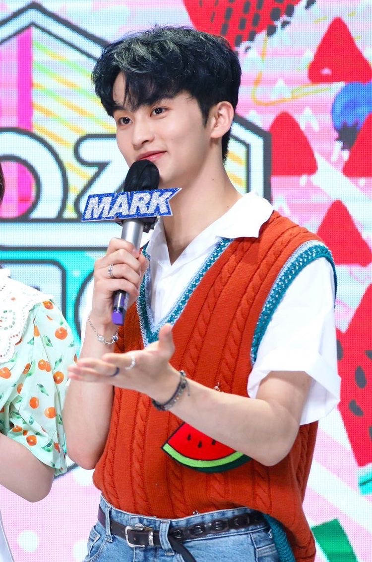 hourlymkl's tweet photo. #MARK #마크 #マーク #마버블 https://t.co/p7fZeCnOdy
