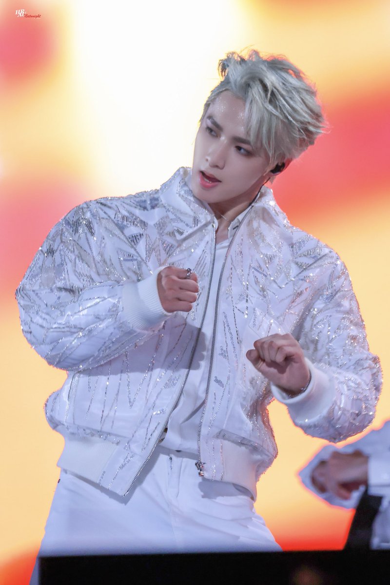 NatunightH's tweet photo. 230502 콘서트 in HAIKOU

#刘耀文  #유요문 #류야오원 #TNT #Teensintimes #시대소년단 #liuyaowen #时代少年团 https://t.co/NjMwaB1vy3