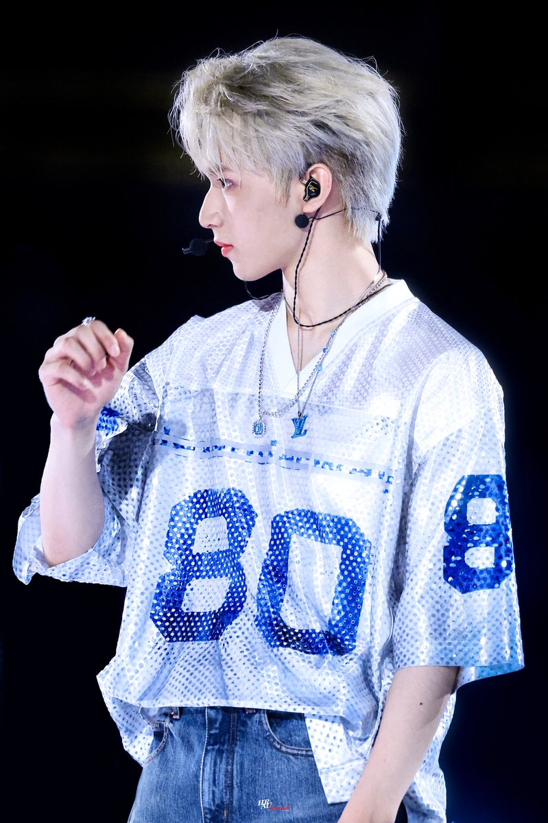 NatunightH's tweet photo. 230502 콘서트 in HAIKOU

#刘耀文  #유요문 #류야오원 #TNT #Teensintimes #시대소년단 #liuyaowen #时代少年团 https://t.co/lojBR1ySCO