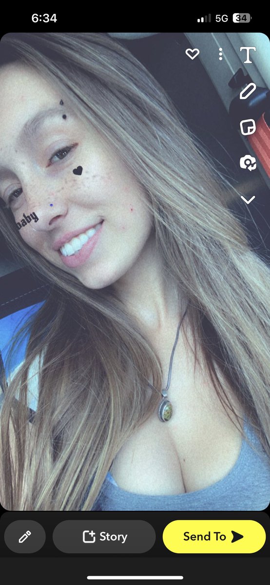MoonBabyBitch tweet picture